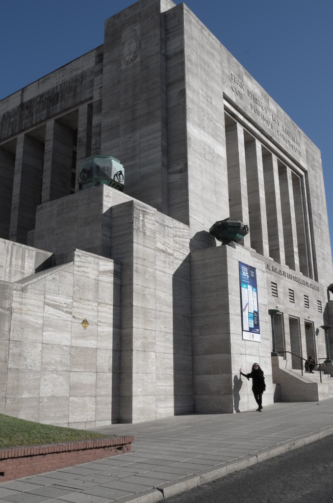 Visita al "Monumento Histórico Nacional a la Bandera"