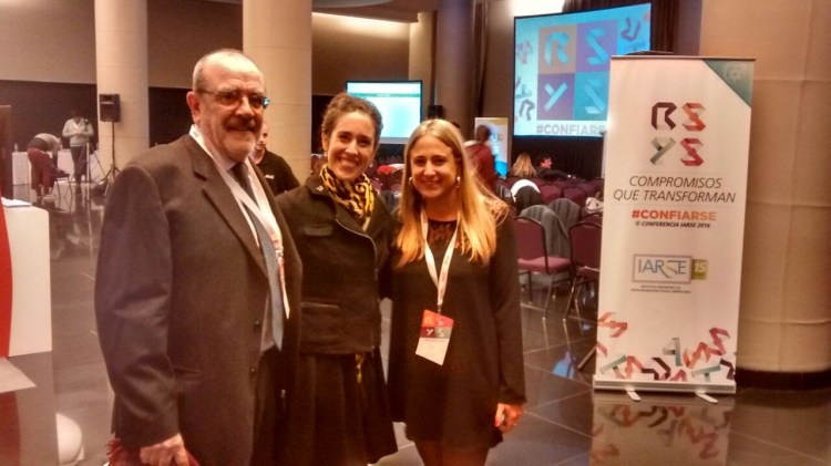 Francisco y Adriana Fábrega, y Laura Massari